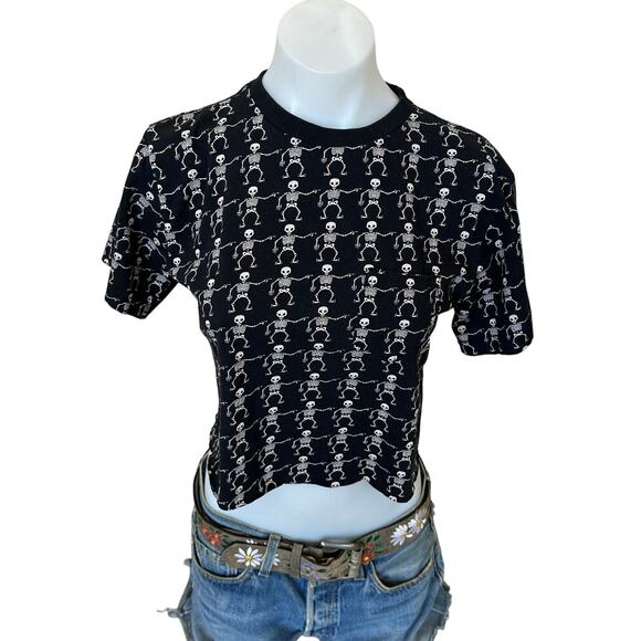 Skelton Black Cropped Baby Tee MEDIUM Spooky Goth Scrunchy Unique CheekyMontana - Picture 1 of 6
